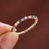 Elegante Anello Sottile in Zirconia Sette Colori - Gioiello da Donna di Alta Gamma di Nicchia Francese in Rame Puro