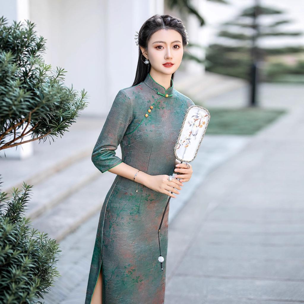 Autumn and Winter Cheongsam Temperament National Style 1011 New Retro Noble and Elegant Daily Long Green Old Shanghai Dress