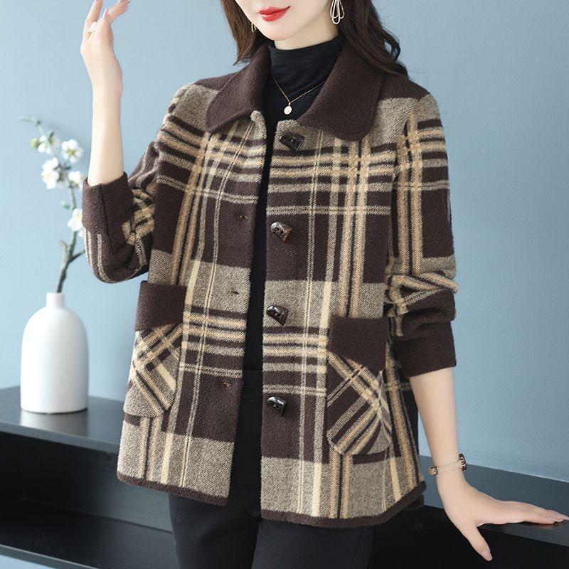 Mother's Spring/Fall Plaid Square-Neck Cardigan: 2025 New Wool Coat for Middle-Aged and Elderly Women