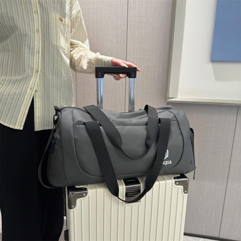 Sports dry and wet separation fitness bag, new multi-functional men's and women's shoulder handbag, short-distance storage travel bag