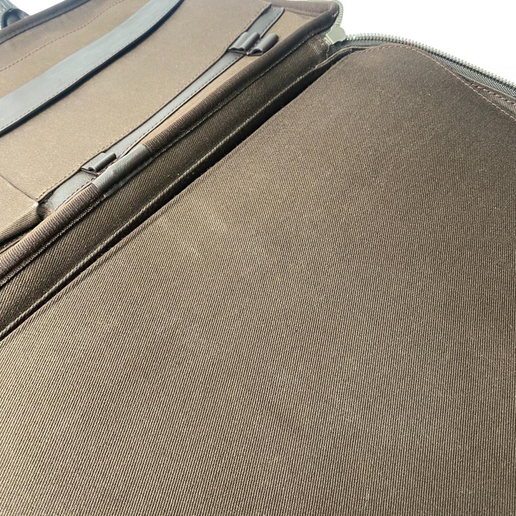 Bolso de negocios LOEWE usado PVC Marrón para hombre