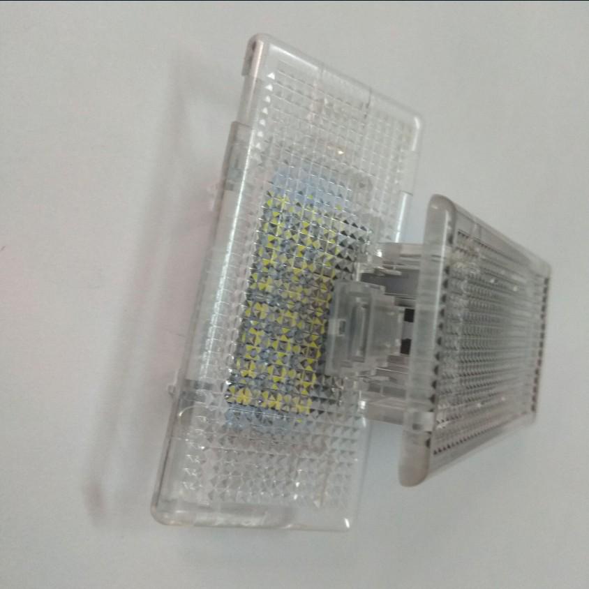 BMW E82-E93, F01-F02 Luggage Compartment & Tailgate Light Assembly.