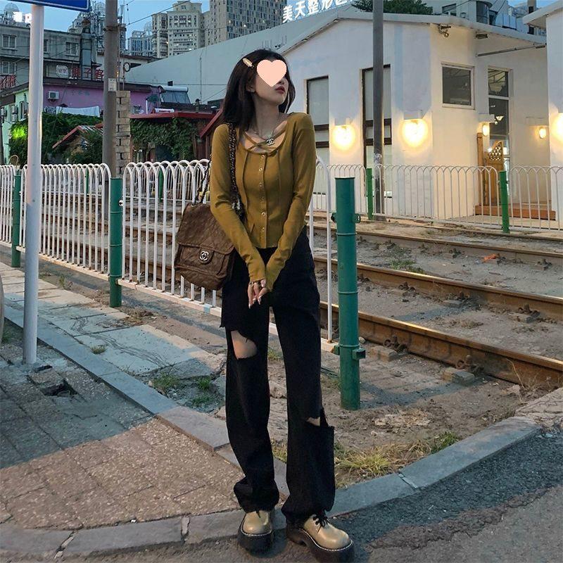 Sweet & Stylish Hot Girl V-Neck Long Sleeve Ribbed T-Shirt - Autumn Slim Fit Women's Top