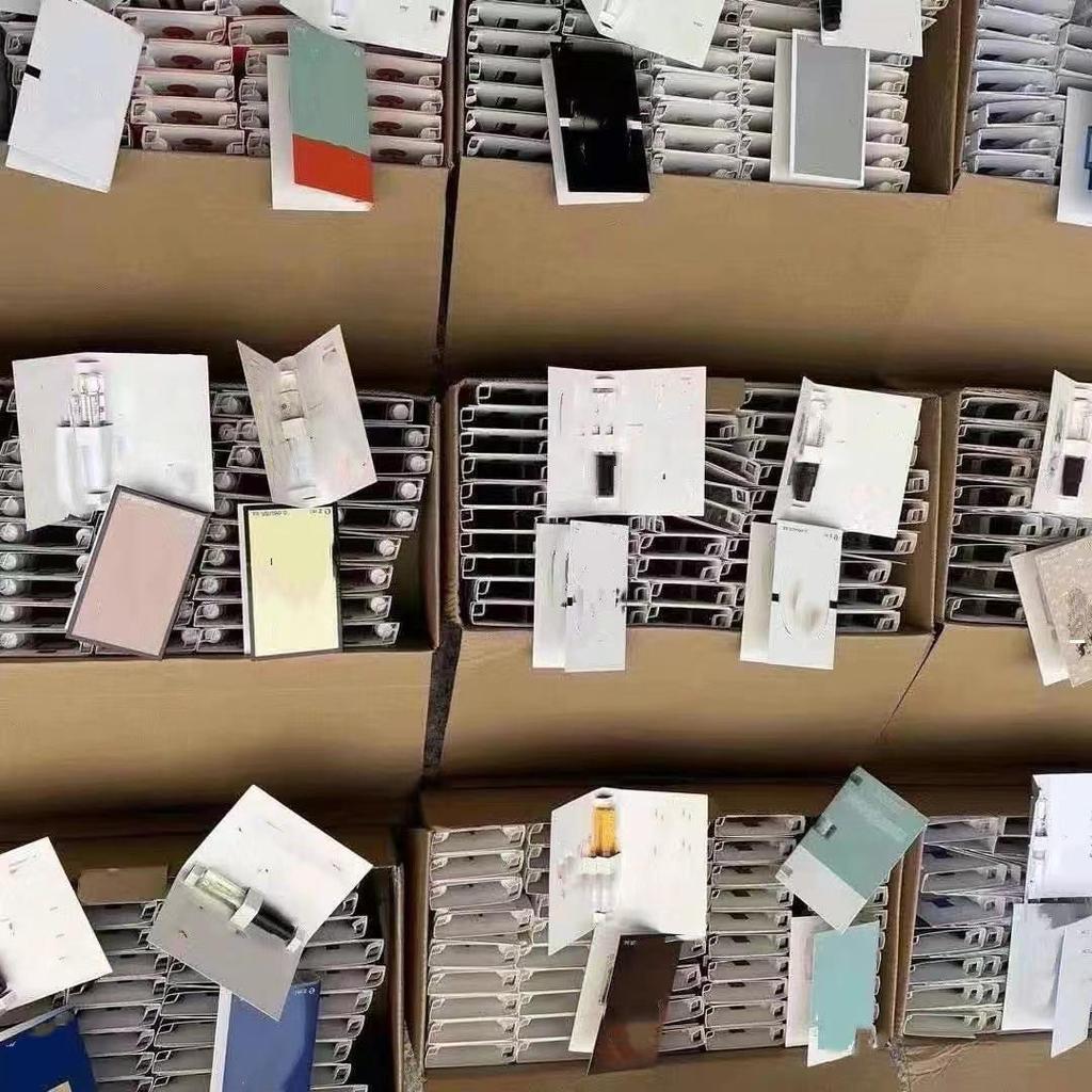 Vietnam 2ml Big Brand Perfume Sample - TikTok Favorite, Night Market Hit