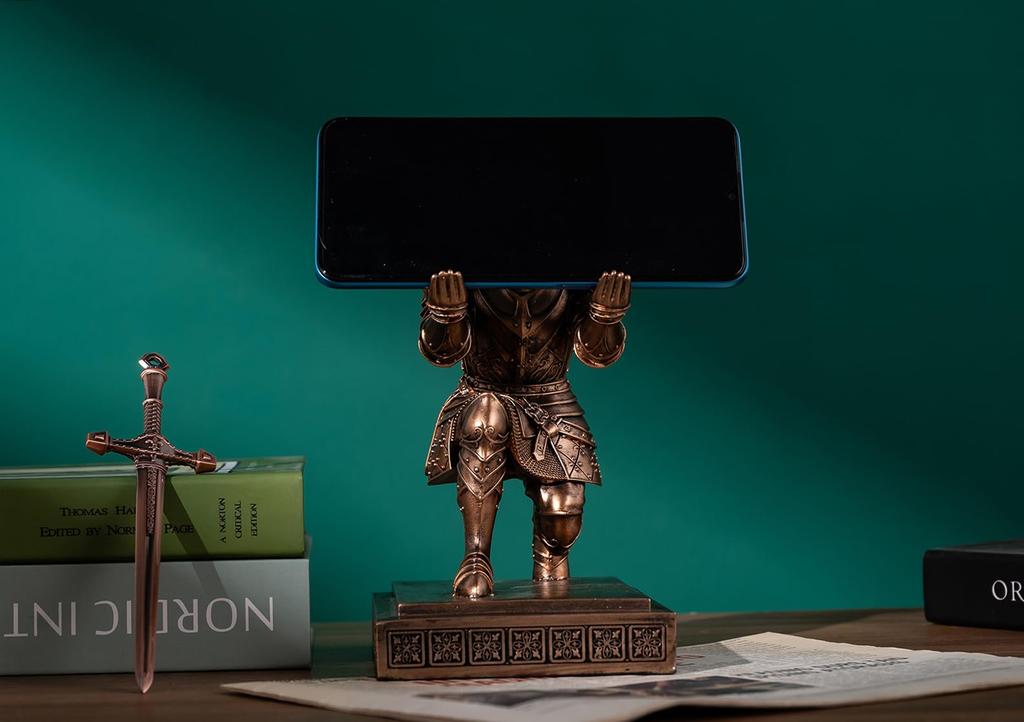 HDMbigmi King's Guard Knight Pen Holder, Pen Stand, Desk Organizer and Accessories, Resin Pencil Holder, Gift for Office or Home (Copper)