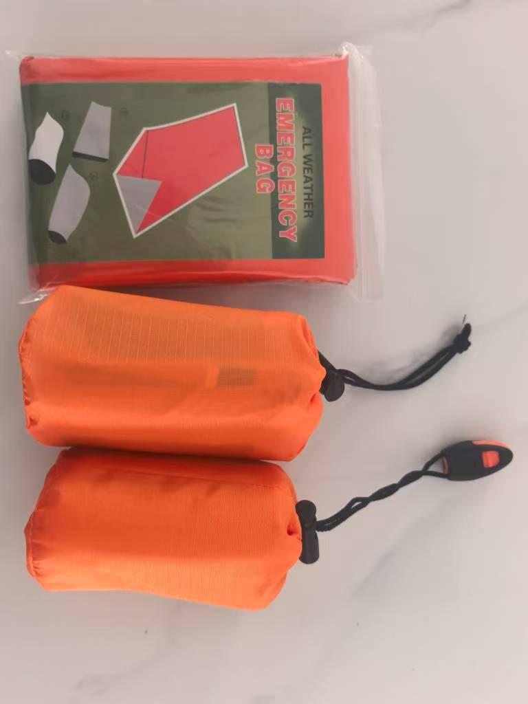 Portable Emergency Survival Sleeping Bag with Multifunctional Insulation for Hiking and Camping