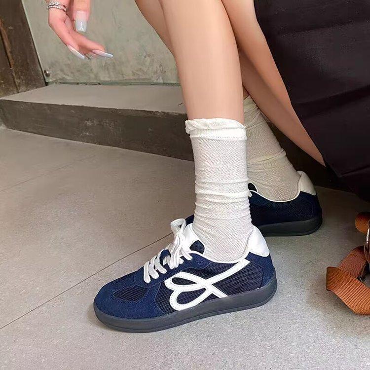 Casual sports shoes women's 2025 autumn new front lace-up fashionable versatile round head flat bottom color matching shoes women