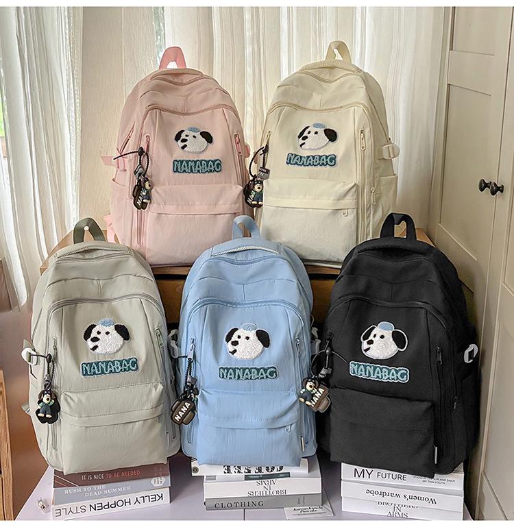 Cute Casual Versatile Backpack for Students: Lightweight and Spacious