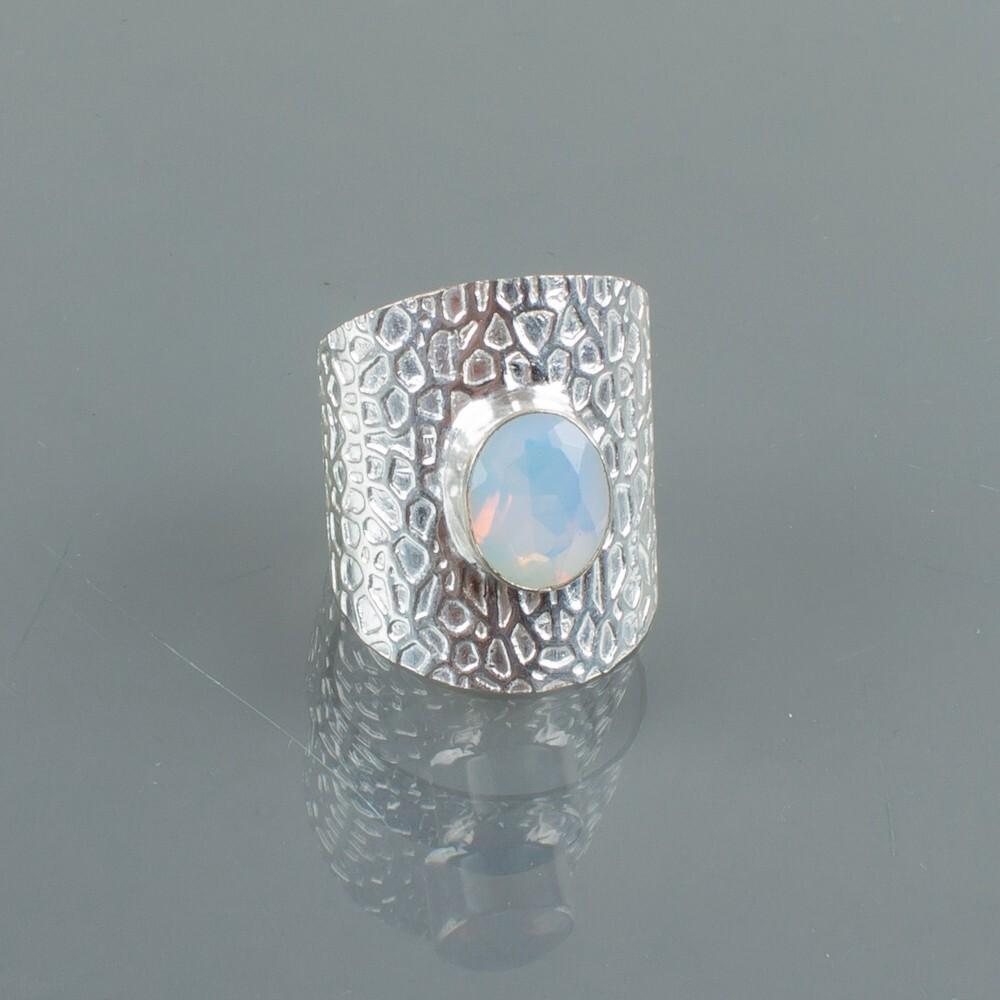 Elegant White Opal Gemstone 925 Sterling Silver Handmade Jewelry Ring For Women RR-17-18