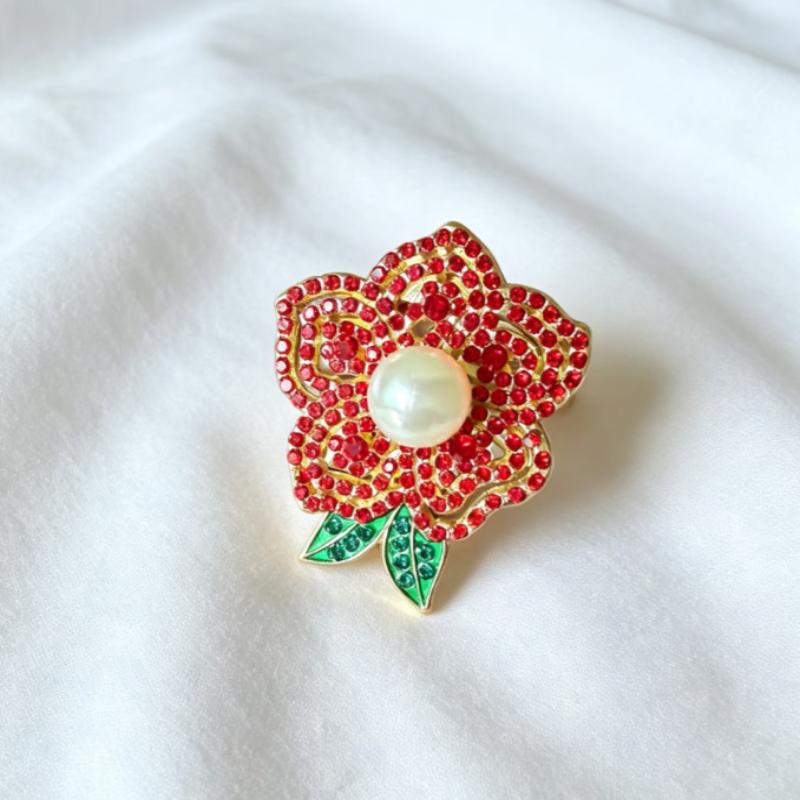 Trendy New Flowers Women Brooch Luxurious High-End Floral Pearl Pins Fashion Female Party Coat Dress Scarf Accessories Jewelry