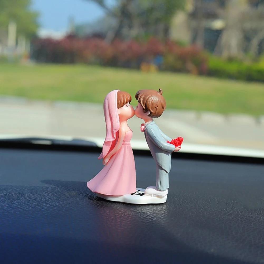 2Pcs/Set New Creative Cute Couple Decoration Center Console Rearview Mirror Girl Goddess Car Interior Decoration Supplies