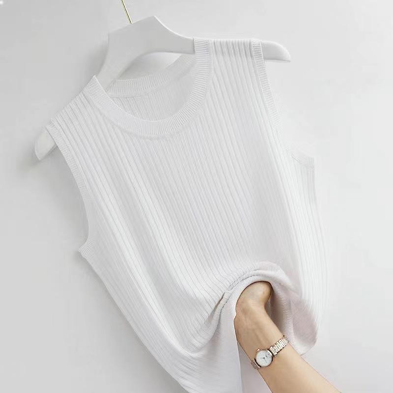 New Vest Women's Round Neck Large Size Pullover with Thin Bottom and Slim Body, Simple and Thin Inside and Sleeveless.