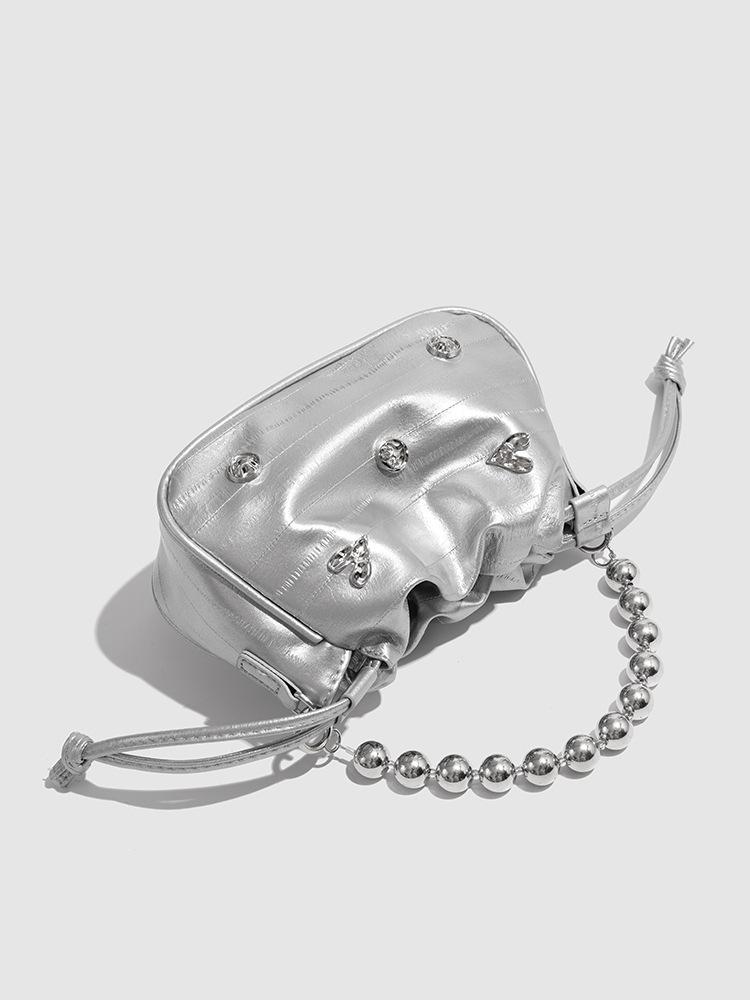2025 new spring and summer super fire shoulder oblique span small bag silver bucket bag women's premium pleated pearl chain bag