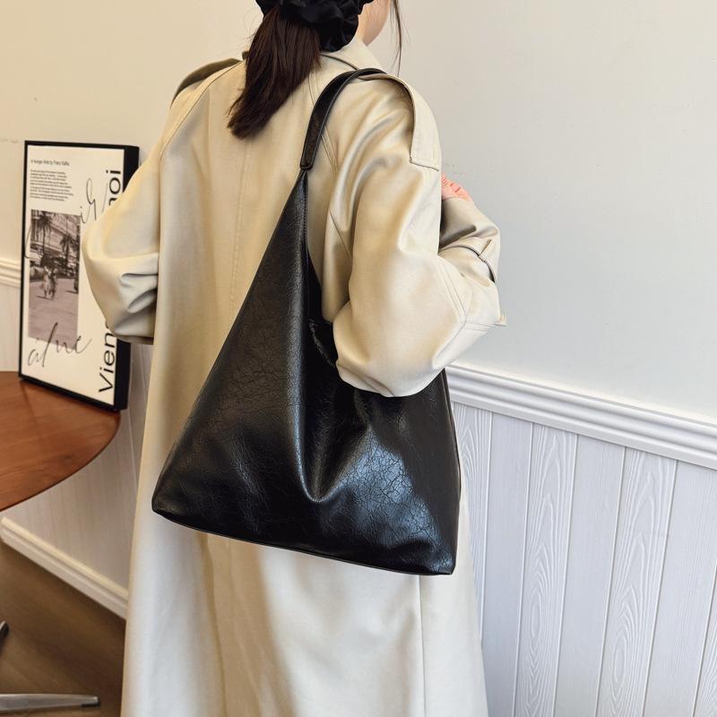 Korean version of fashion mother and child bag large-capacity bag women's bag 2025 new autumn and winter commuter tote bag versatile shoulder bag