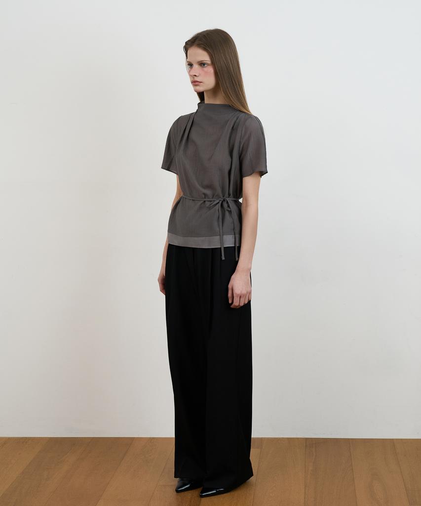 DEHEVE Drape Strap Blouse [Charcoal]