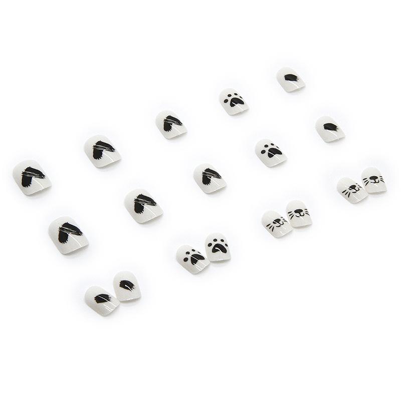 Artificial Nails, White Cute Cat Scratches, Short Removable, Small and Fresh Fake Nails