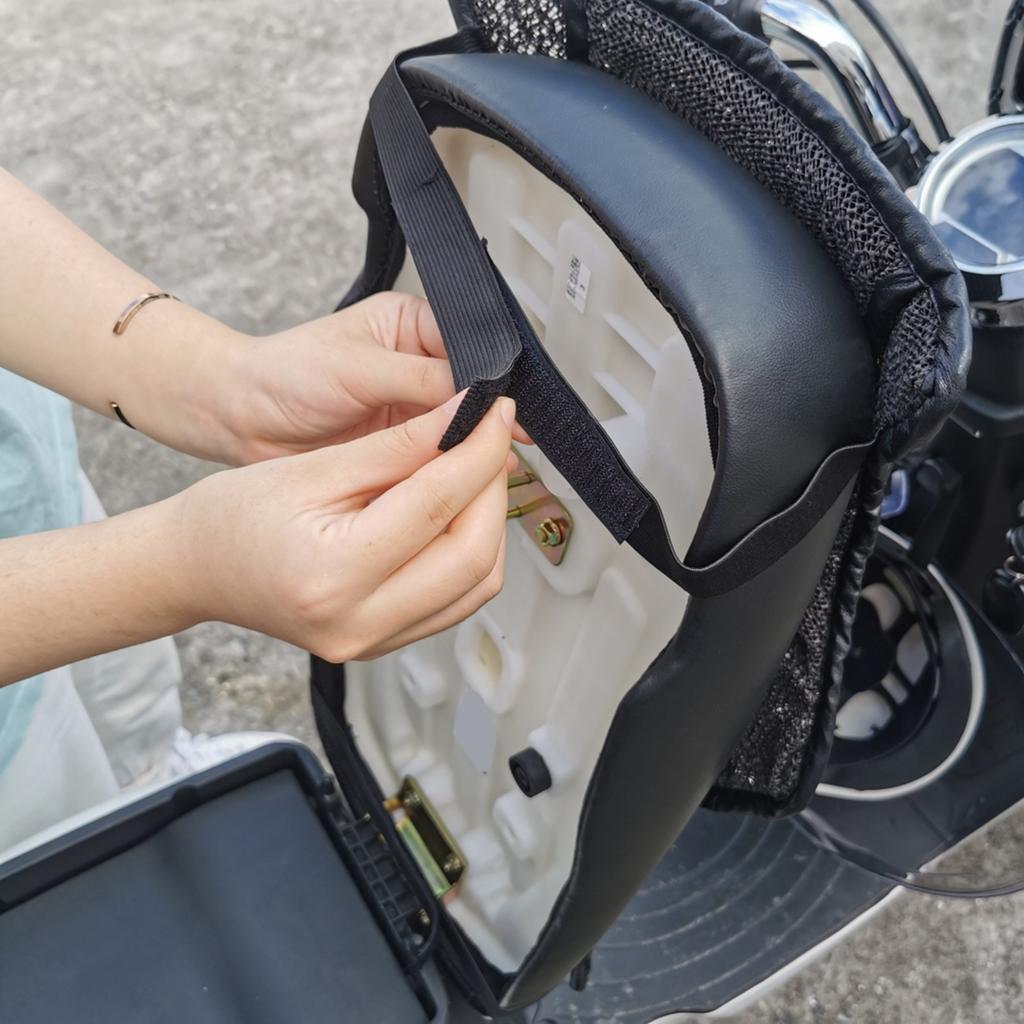 Motorcycle Cushion Sunscreen and Waterproof Motorbike Seat Mat Anti Slip Motorcycle Mesh Protective Seat Cover