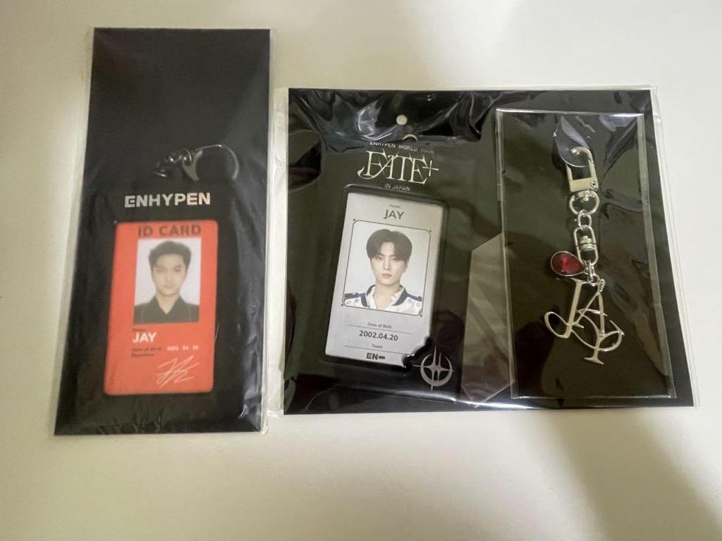 [USED] ENHYPEN JAY ID card keychain