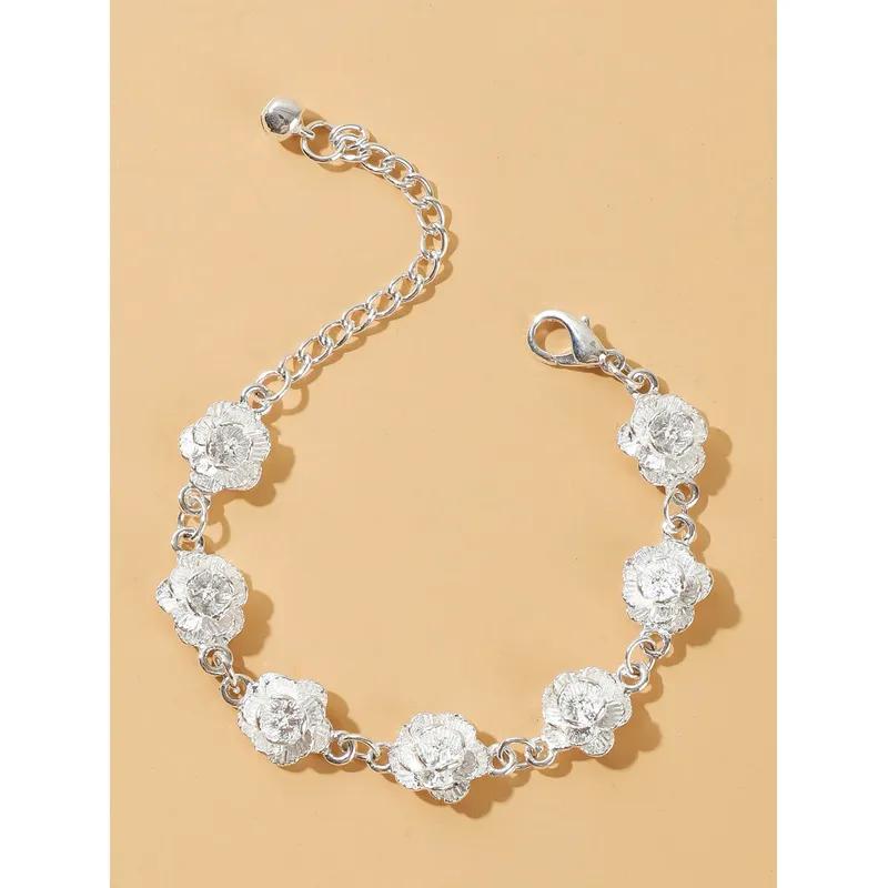 1 women's European and American trendy rose bracelet, wedding, date, travel, banquet, party, holiday dressing gift