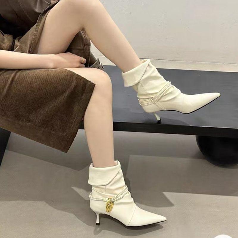 Koreanische Retro Spitzstiefel: Wildleder Stiletto Mid-Calf mit Metallschnalle, Herbst/Winter Kollektion 2025