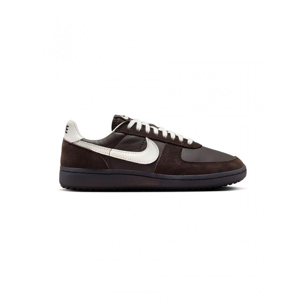 

Nike Wmns Nike Field General 230