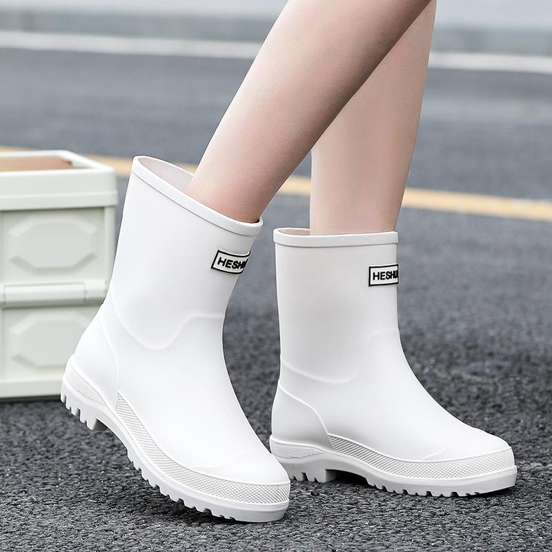 Japanese Fashion Rain Shoes Women's Solid Color Simple Medium Tube Rain Boots Waterproof and Non-slip Outer Wear Kitchen Work Water Shoes