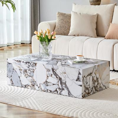 Weißer rechteckiger Couchtisch, Marmor-Imitat-Textur, 90×50×30 cm, MDF, keine Montage erforderlich. Luxuriös, skandinavischer, nordeuropäischer Stil.