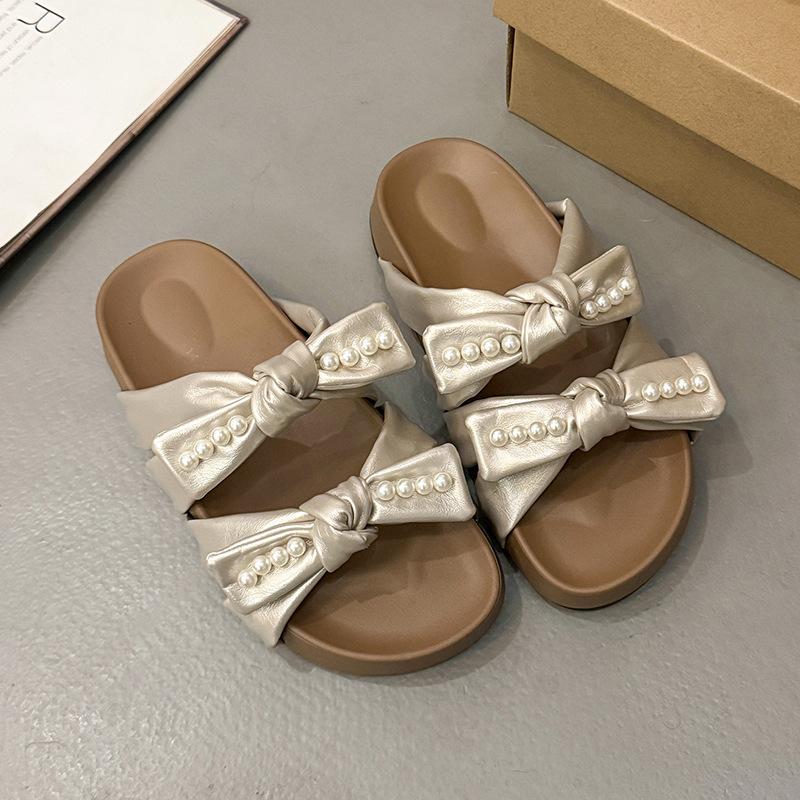 Pearl Bow Soft Bottom Cool Slippers Women's Summer Wear 2025 New Fashion Versatile Comfortable Beach Cool Slippers