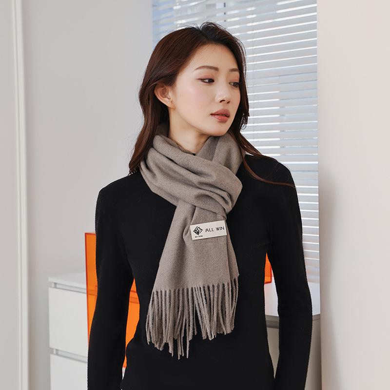 Luxurious Women's Cashmere Wool Scarf: Versatile Solid Color Shawl for Autumn and Winter