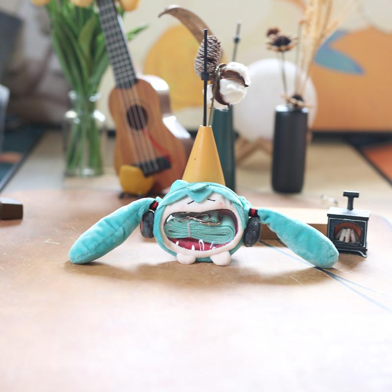 

Милая милая 2D кукла Хацунэ Мику, маленькая плюшевая игрушка-кукла, сумка для монет, кукла-кошелек 15cm