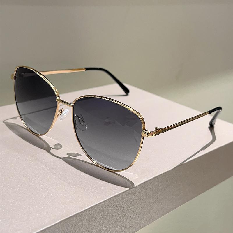 Vintage Oversized Sunglasses Women  New Cat Eye Gradient Decor Shades Trendy Brand Design Outdoor Casual Sun Glasses