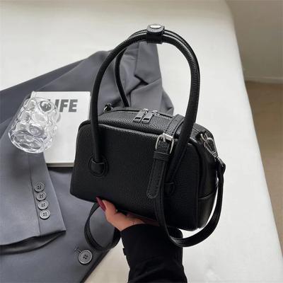 Western-style Crossbody Bags for Women  Fashionable Handbags  Niche Bags  Popular