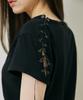 Yuseuteule Slit T-Shirt (Black)