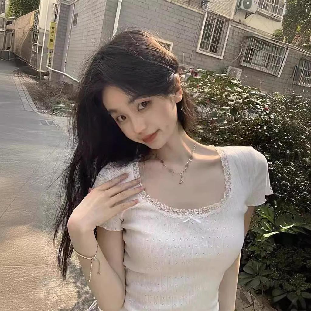 White Lace Short-Sleeve Summer T-Shirt for Girls - Slimming, Casual, and Fashionable