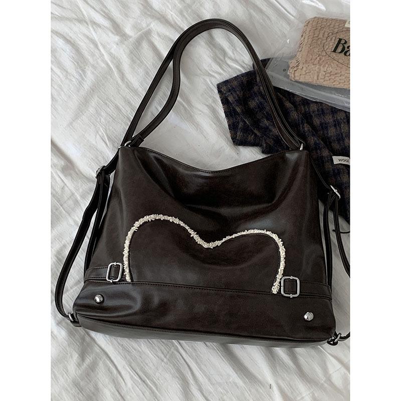 Retro Versatile Commuter Tote Bag Women's 2025 New Fashion Niche Backpack Winter Large Capacity Armpit Bag
