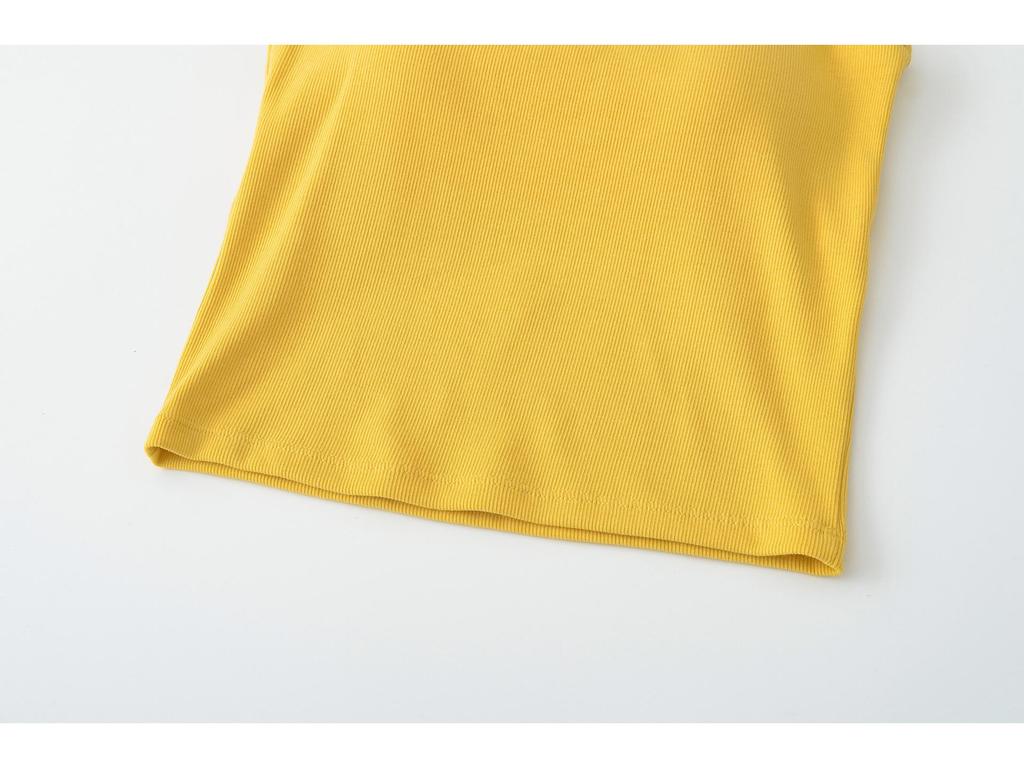 Sexy Spring Sleeveless Camisole: Women's Slimming and Flattering Hot Girl Fashion with Beautiful Back Design
