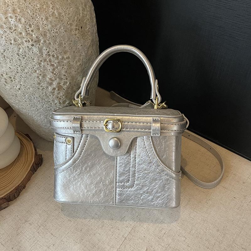 Portable box bag women's new fashion high-end retro large-capacity casual shoulder messenger bag