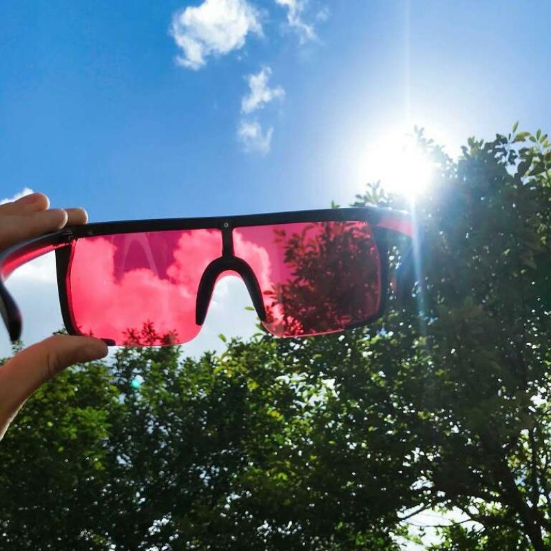 Non-polarized Fashion Integrated Design Large Frame Anti Blue Light Sunglasses Men Women Outdoor Sports Riding Wind Resistant Protection Eyeglasses