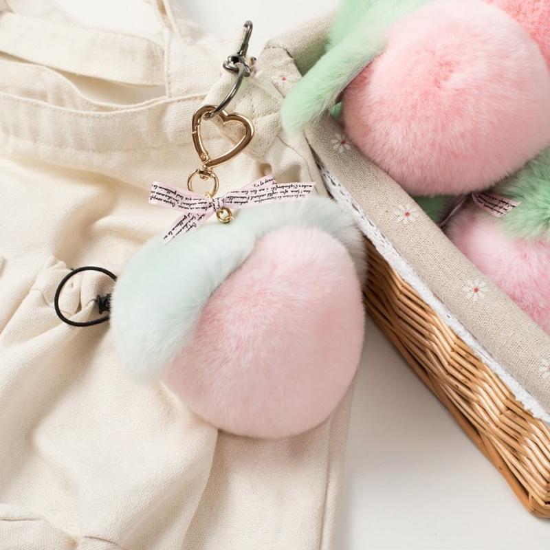 Araba Anahtarları İçin Sevimli Tüylü Şeftali Anahtarlık Yüksek Kalite Yumuşak Peluş Meyve Anahtarlık Kawaii Yumuşak Kürk Şeftali Anahtarlık Çanta Süsü