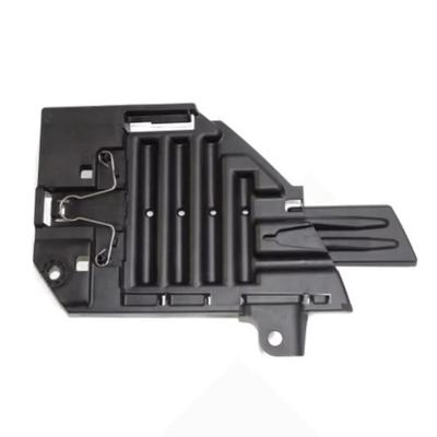 LR066965/LR066964: Front Headlight Mounting Plate for Land Rover Discovery Sport