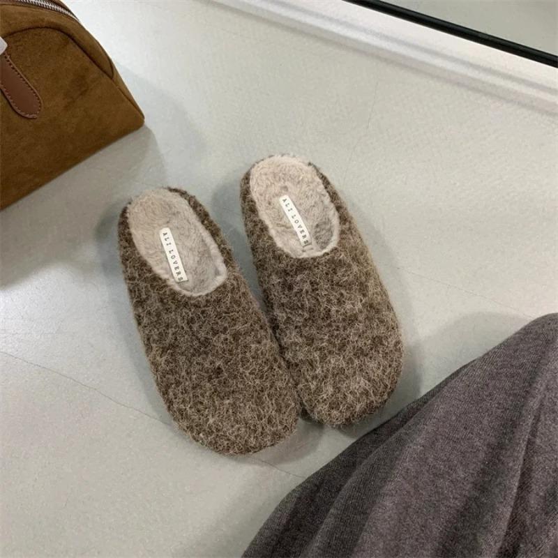 Women's Furry Slippers for Cozy Indoor Wear Plush Soft Home Floor Warm Simple Comfortable Furry Baotou Fur Flip Flops Sliders
