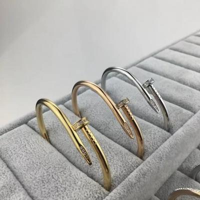 Non-Fading 18K Gold Titanium Steel Bracelet: Elegant Light Luxury Women's Jewelry