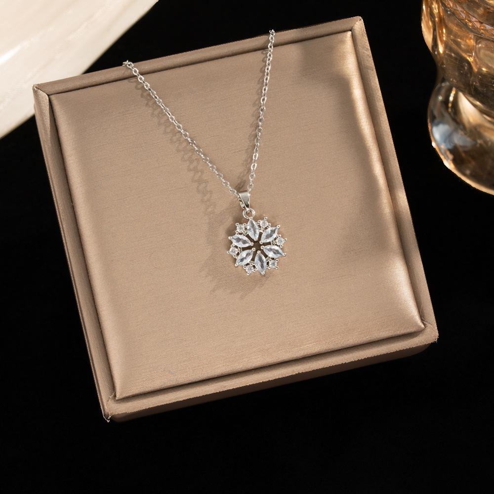 Light Luxury Zircon Full Diamond Choker Necklace Titanium Steel Versatile Minimalist Accessories for Women