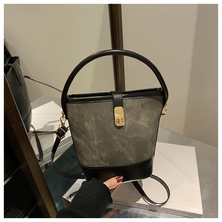 Fashion Autumn and Winter Lock Casual New Trend Large Capacity Retro Color Matching Crossbody Portable Bucket Bag Female