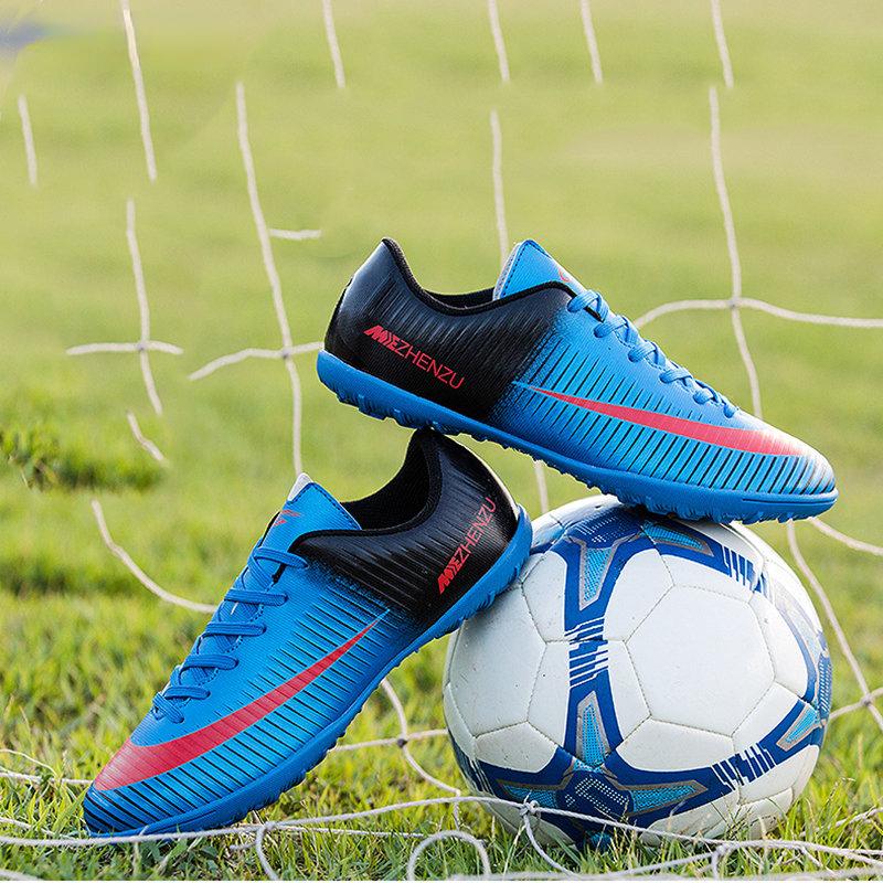 Low-top Men Football Boots Comfortable Fabric Spring Fashion Summer Outdoor Training Soccer Shoes Kids Adults Cleats