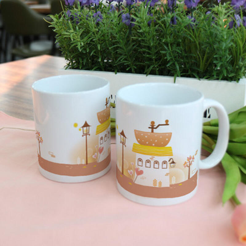 cg915-Design Mug 2p-Street with a Cafe
