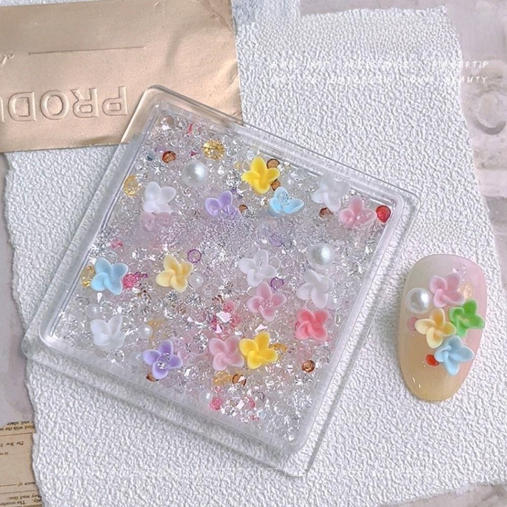 White Crystal Nail Art Charms Mix Style Nail Accessories New Floral Nail Decorations for Nail DIY