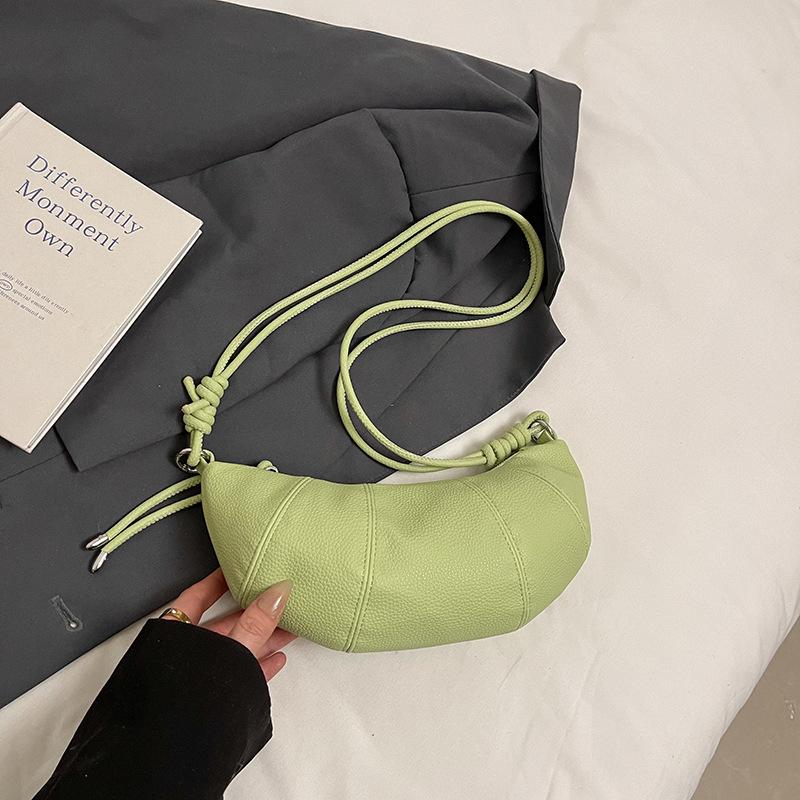 French niche bag women's 2025 new high-end shoulder messenger bag popular spring and summer versatile dumpling croissant