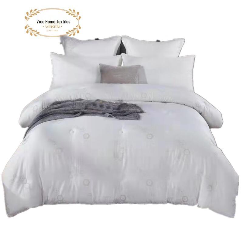 

Vekho Home Textiles Deluxe Cloud Four Seasons Quilt