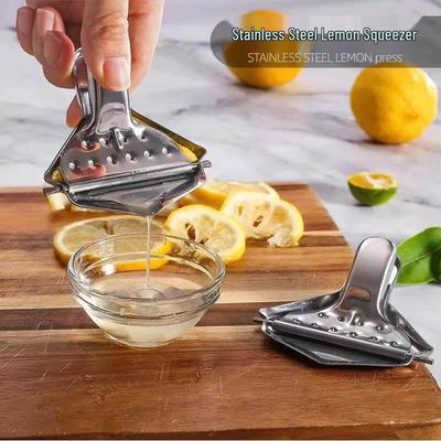 Ruční odšťavňovač citrusů z nerezové oceli